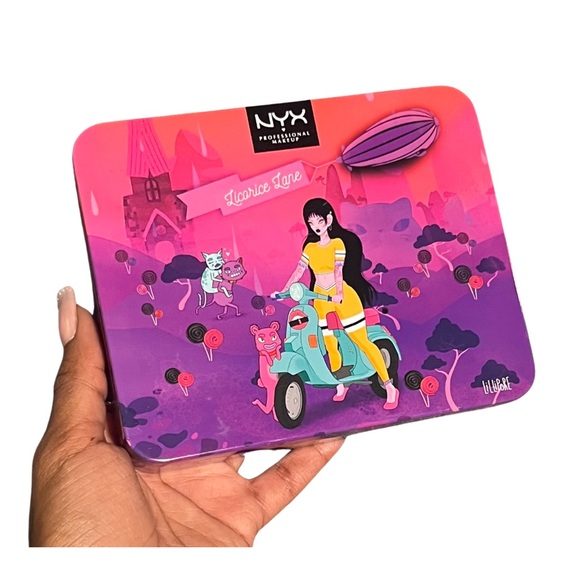 Empty makeup metal tin - Picture 1 of 1